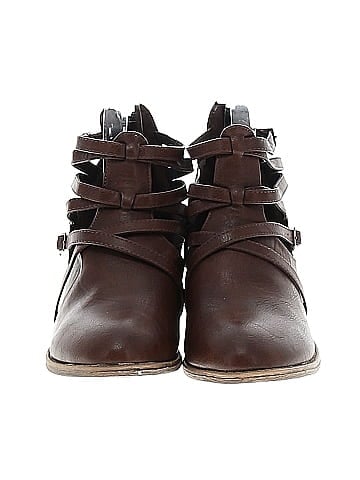 Journee Collection Ankle Boots (view 2)