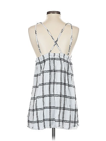 Urban Outfitters Casual Dress (view 2)