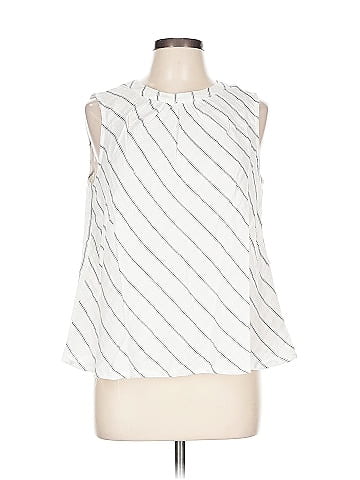 Fun2Fun Sleeveless Blouse (view 1)