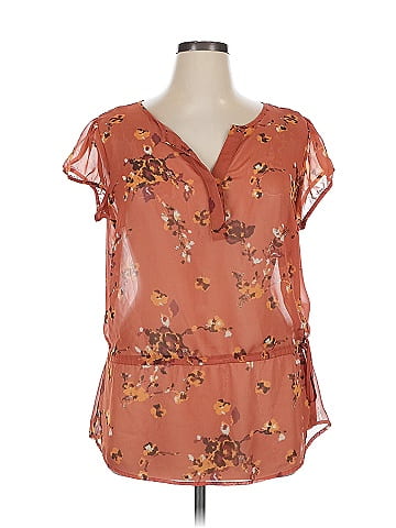 a.n.a. A New Approach Short Sleeve Blouse (view 1)