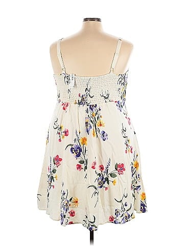Old Navy Casual Dress (view 2)
