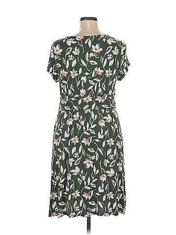 Croft & Barrow Casual Dress (view 2)
