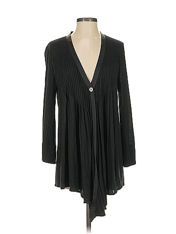 Elizabeth and James 3/4 Sleeve Blouse (view 1)