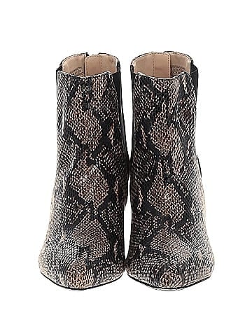 Kenneth Cole REACTION Ankle Boots (view 2)