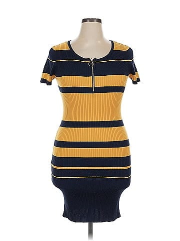 No Boundaries Casual Dress (view 1)