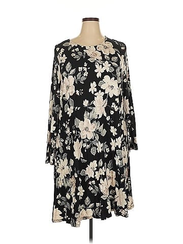 Old Navy Casual Dress (view 1)