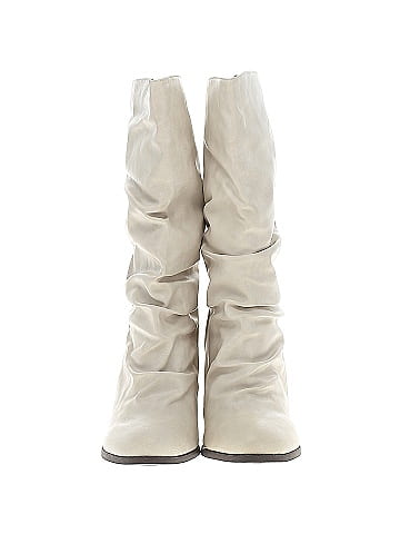 Journee Collection Boots (view 2)