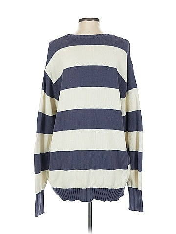 Brandy Melville Pullover Sweater (view 2)