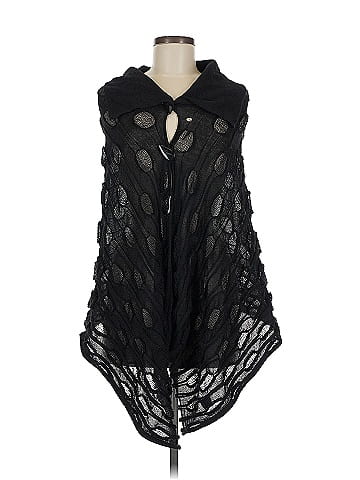 Shupaca Poncho (view 1)