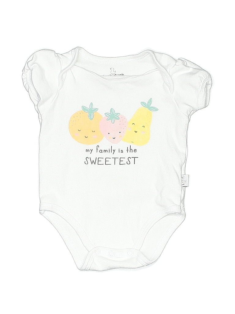 Click to view more detailed imagery on our partner's website Pre-owned Duck Duck Goose Babies' Short Sleeve Onesie In White