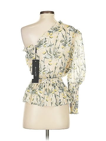 Elliatt 3/4 Sleeve Blouse (view 2)