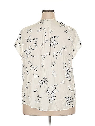 Liz Claiborne Short Sleeve Blouse (view 2)