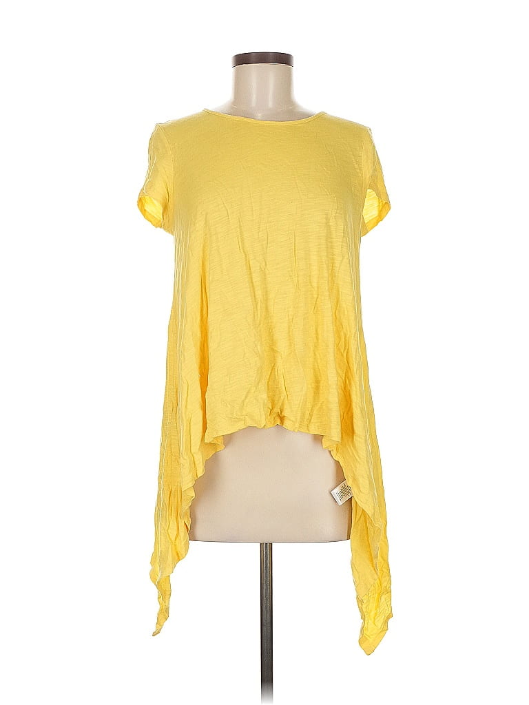 Click to view more detailed imagery on our partner's website Pre-owned Melissa Paige Short Sleeve T-shirt In Yellow