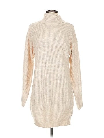 MOTF Turtleneck Sweater (view 1)