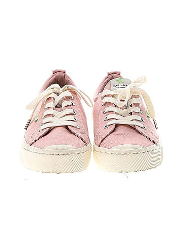 Cariuma Sneakers (view 2)