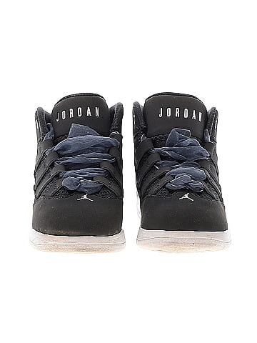 Air Jordan Sneakers (view 2)