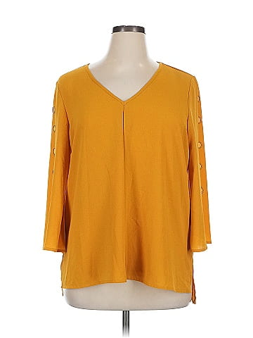 Spense 3/4 Sleeve Top (view 1)