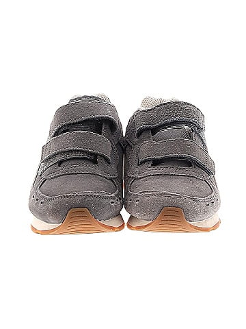 Puma Sneakers (view 2)