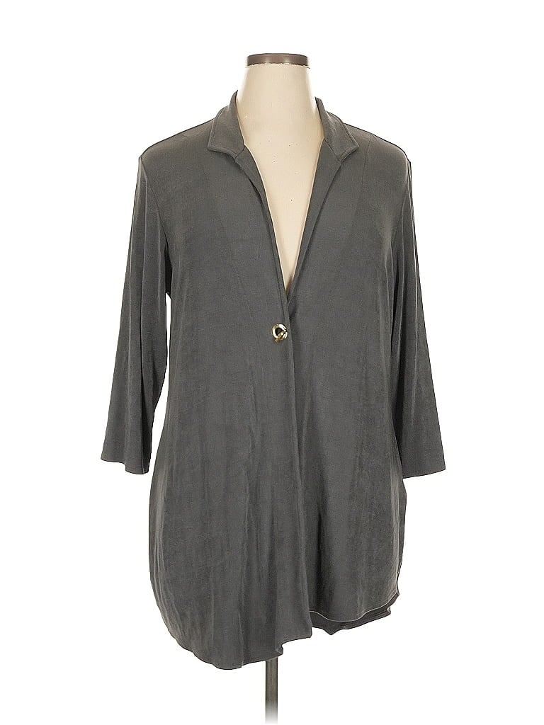 Pre-owned Travelers By Chico's 3/4 Sleeve Button Down Shirt In Gray