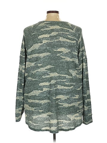 Lularoe Pullover Sweater (view 2)