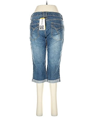 Daisy Fuentes Blue Denim Mid-Length Relaxed Fit shorts (view 2)
