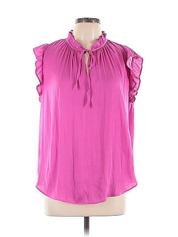 Cupcakes & Cashmere Short Sleeve Blouse (view 1)