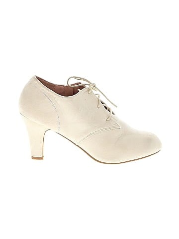 Journee Collection Ankle Boots (view 1)
