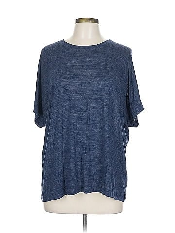 Vince. Short Sleeve T-Shirt (view 1)