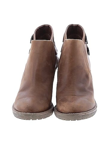 Kenneth Cole REACTION Ankle Boots (view 2)