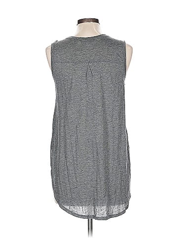 Cupcakes & Cashmere Sleeveless T-Shirt (view 2)