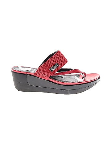Kenneth Cole REACTION Wedges (view 1)
