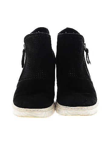 Sofft Sneakers (view 2)