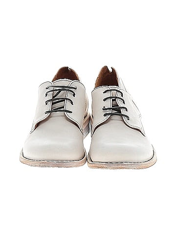 Fiorentini + Baker Flats (view 2)