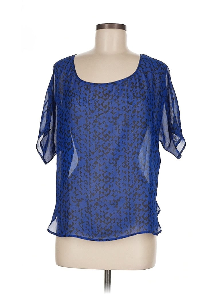 Click to view more detailed imagery on our partner's website Pre-owned Aqua Short Sleeve Blouse In Blue