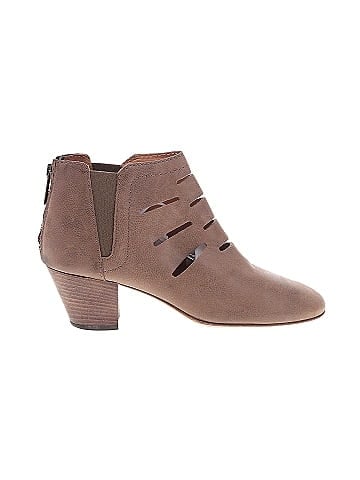 AQUATALIA Ankle Boots (view 1)