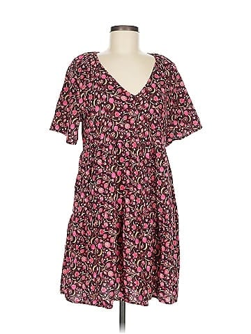 Old Navy Casual Dress (view 1)