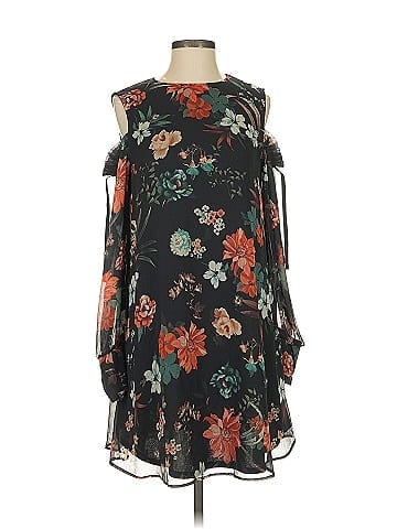 Bershka Casual Dress (view 1)