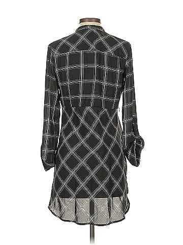 Liz Lange Maternity for Target 3/4 Sleeve Blouse (view 2)