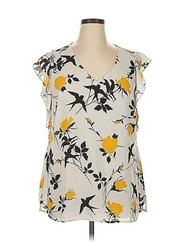 CAbi Sleeveless Blouse (view 1)
