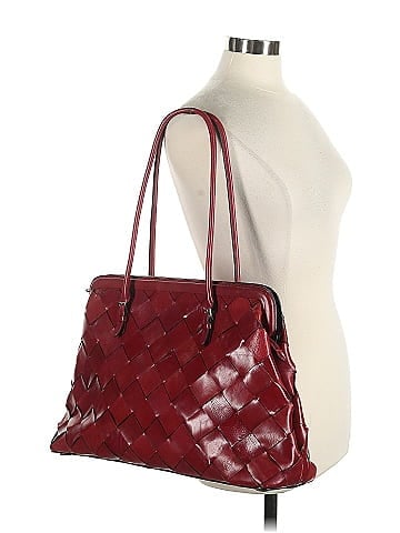 Wilsons Leather Leather Shoulder Bag (view 2)