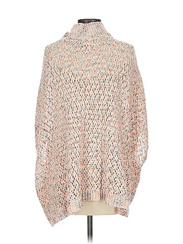 Akemi + Kin Poncho (view 2)