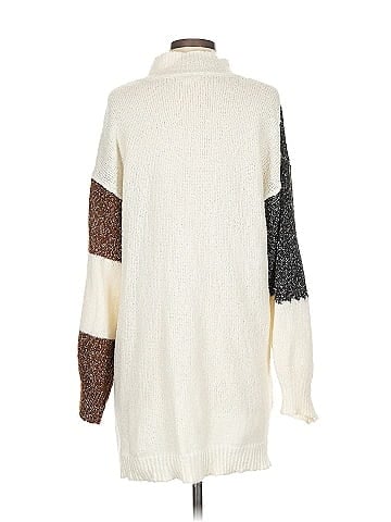 Blu Pepper Turtleneck Sweater (view 2)