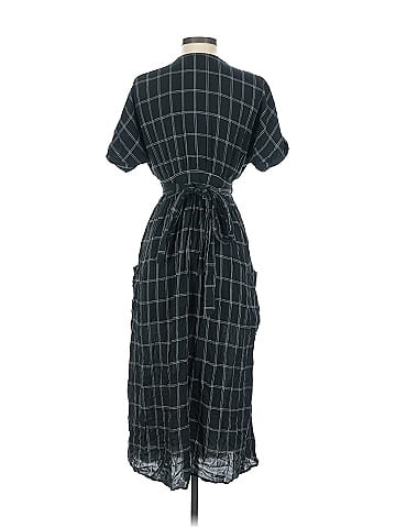 Urban Outfitters Casual Dress (view 2)