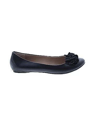 Kenneth Cole REACTION Flats (view 1)