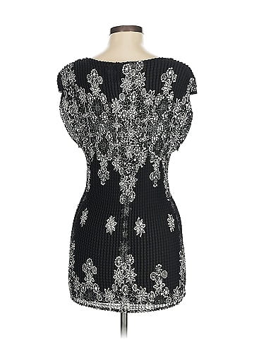 Style Black Floral Lace Sleeveless Top (view 2)