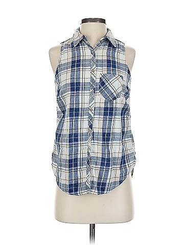 Maurices Sleeveless Button-Down Shirt (view 1)