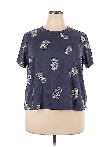 Old Navy Short Sleeve T-Shirt (view 1)