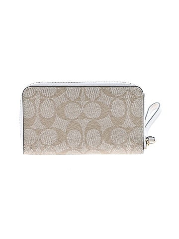 Coach Wristlet (view 2)