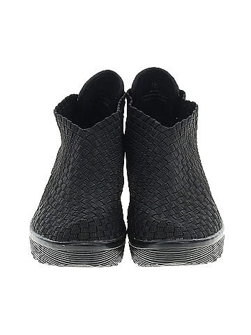 Serene Wedges (view 2)