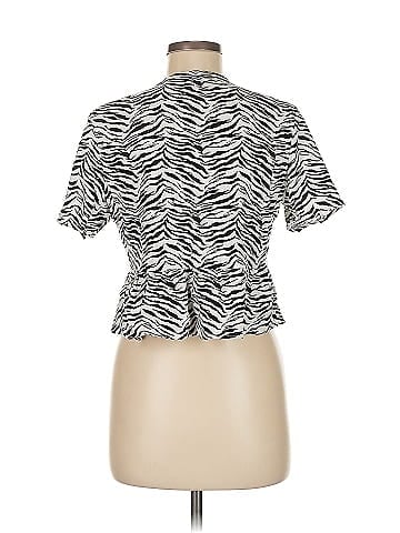 Kendall & Kylie Short Sleeve Blouse (view 2)